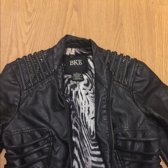Leather jacket - Picture 2 of 5